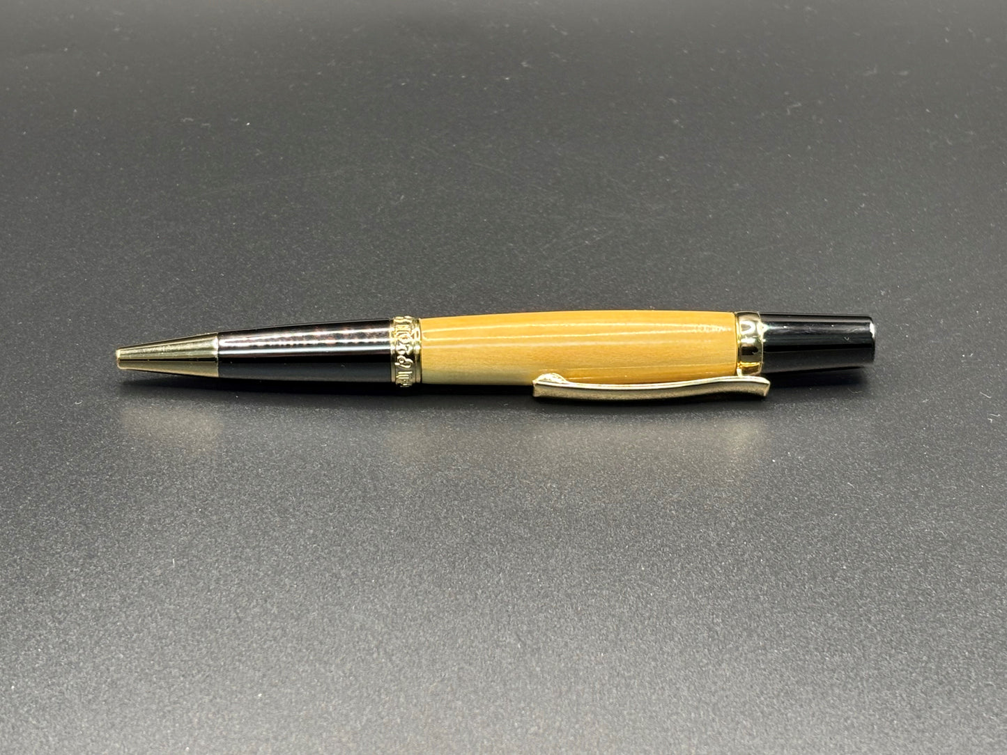 Gold Sierra Huon Pine Pen